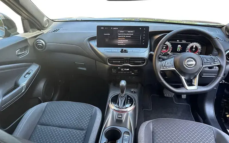 Used Nissan Juke N-Connecta 114 HP (83 kW) 2025 Black SUV
