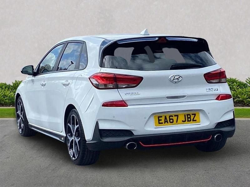 Used Hyundai i30 SE 2017 White Hatchback