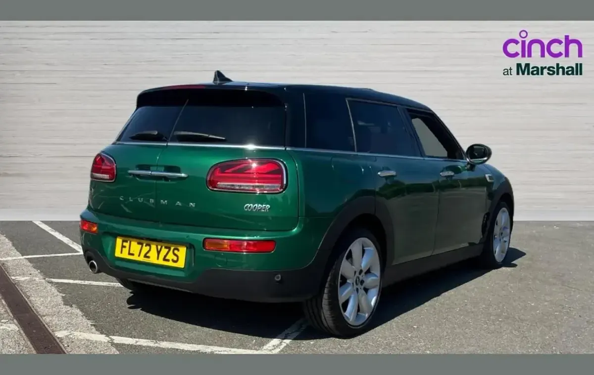 Used Mini Cooper Clubman Exclusive 134 HP (98 kW) 2022 Green Estate