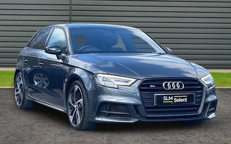 Usado Audi S3 Sportback Black Edition 300 HP (220 kW) 2019 Citadino