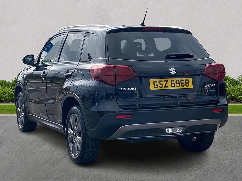 Second-hand Suzuki Vitara SZ-T 115 CP (84 kW) 2023 Negru SUV