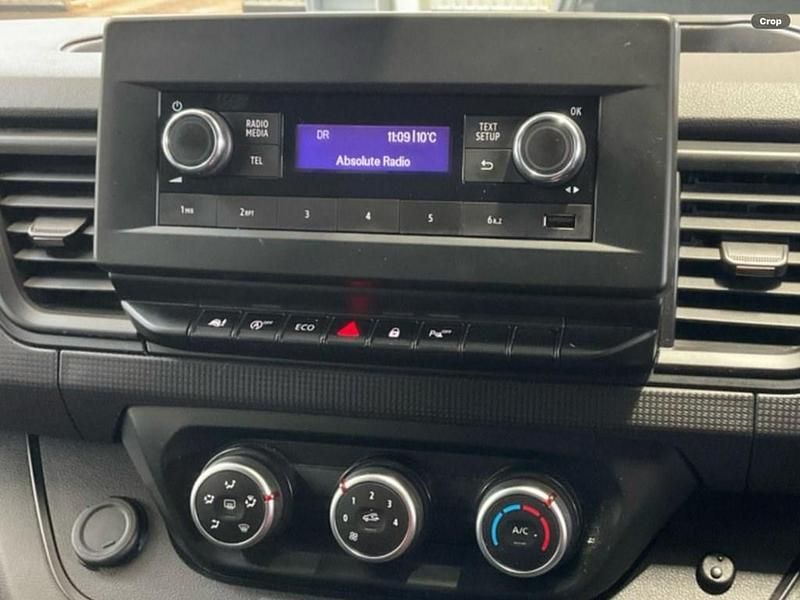 Used Nissan Primastar Acenta 110 HP (80 kW) 2023 White MPV