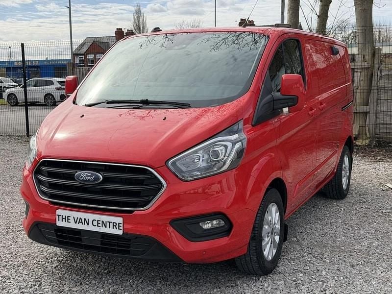Used Ford Transit Custom Limited 130 HP (95 kW) 2019 Red Van