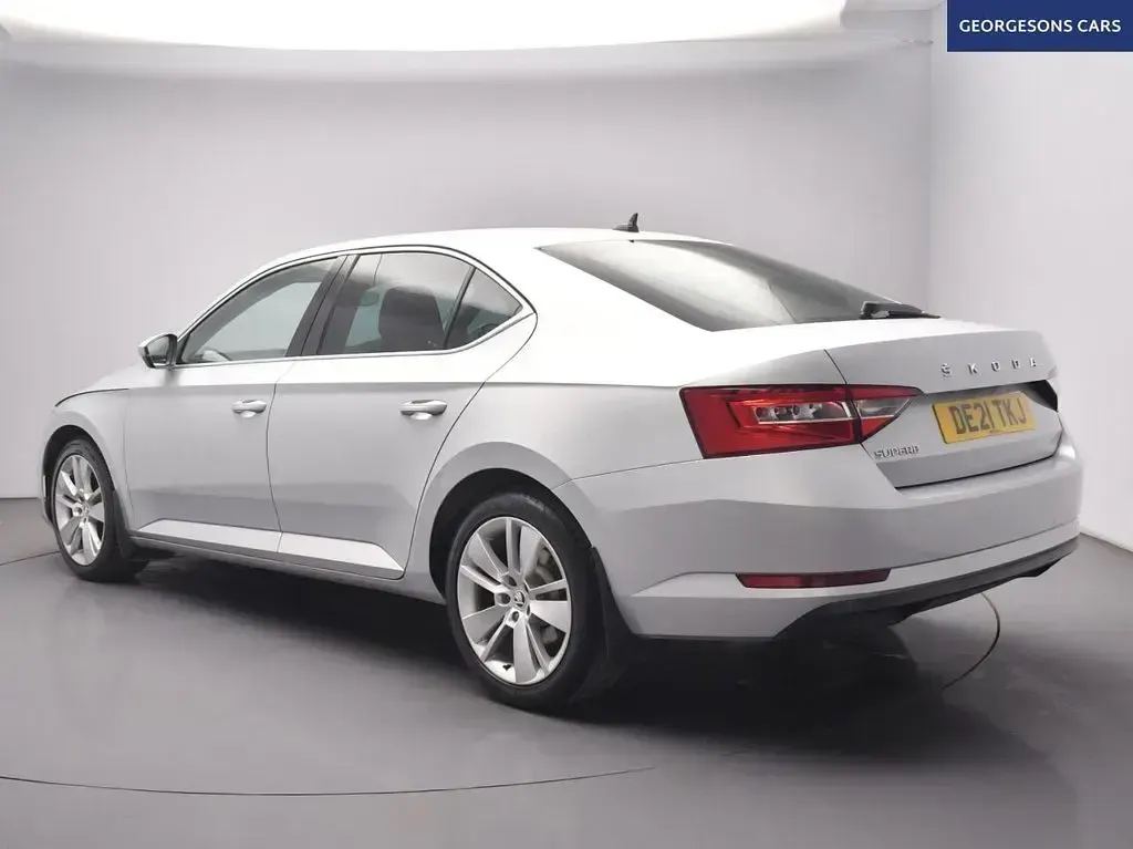 Used Skoda Superb SE Technology 150 HP (110 kW) 2021 Silver Hatchback