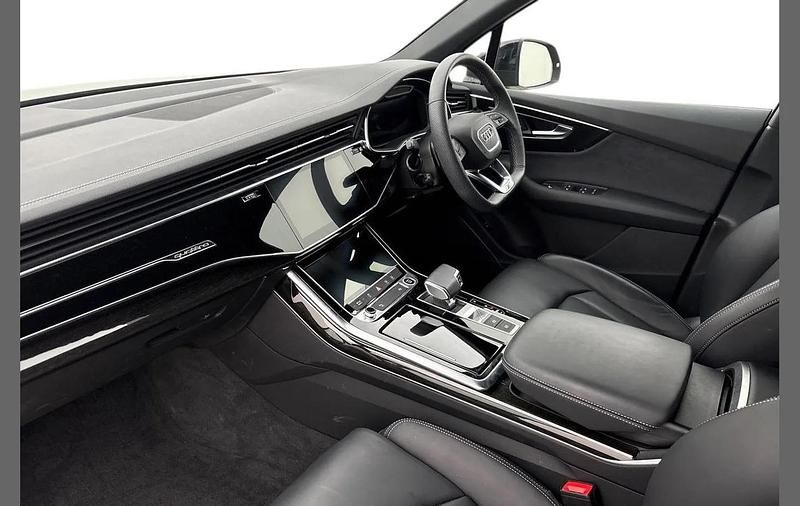 Used Audi Q7 Black Edition 281 HP (206 kW) 2024 Black SUV
