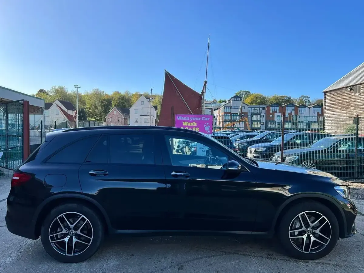 Begagnad Mercedes GLC250 AMG line 204 HK (150 kW) 2016 Svart SUV