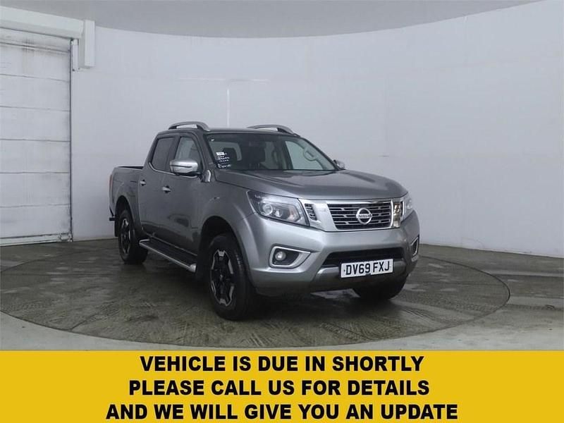 Used Nissan Navara Tekna 190 HP (139 kW) 2019 Grey Pickup