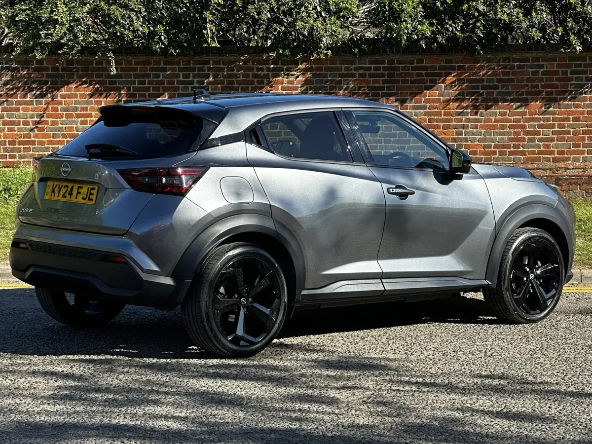 Used Nissan Juke Tekna 112 HP (82 kW) 2024 Grey SUV