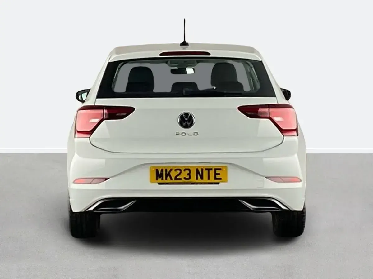 Usado VW Polo Life 2023 Branco Citadino