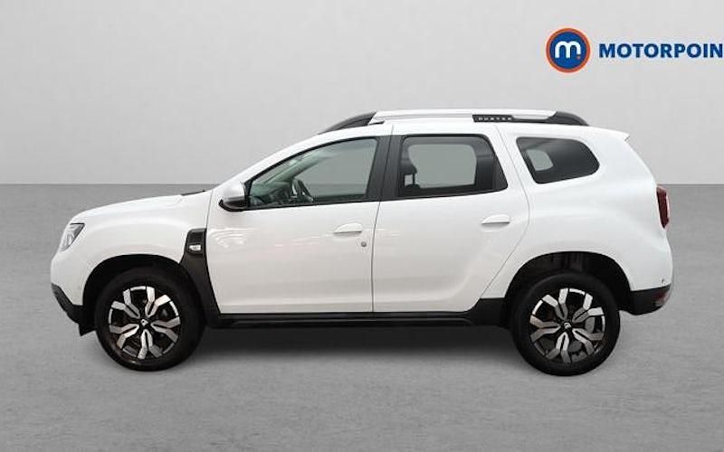 Used Dacia Duster Prestige 150 HP (110 kW) 2022 White SUV