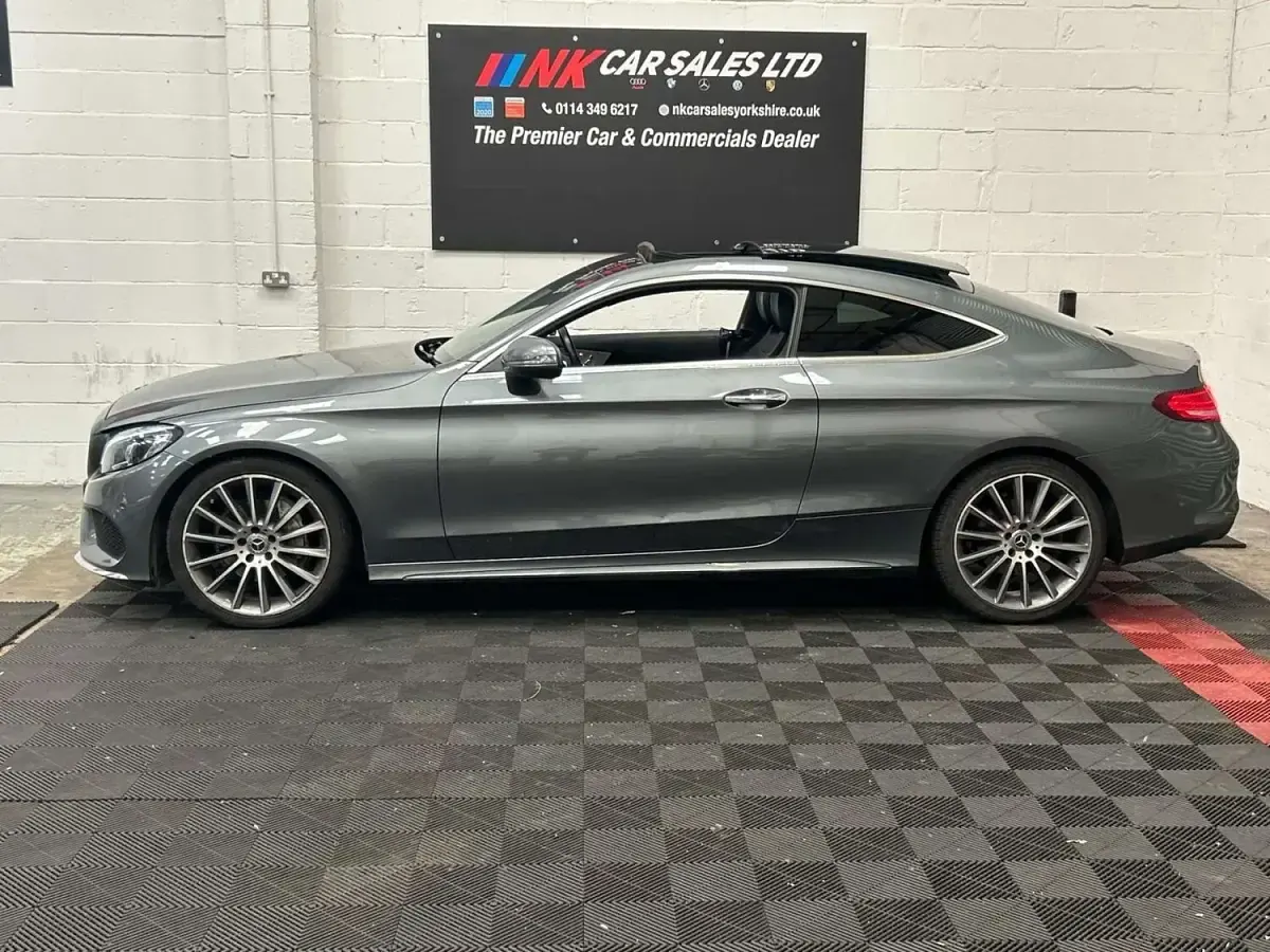Used Mercedes C220 AMG Line Premium 170 HP (125 kW) 2018 Grey Coupe