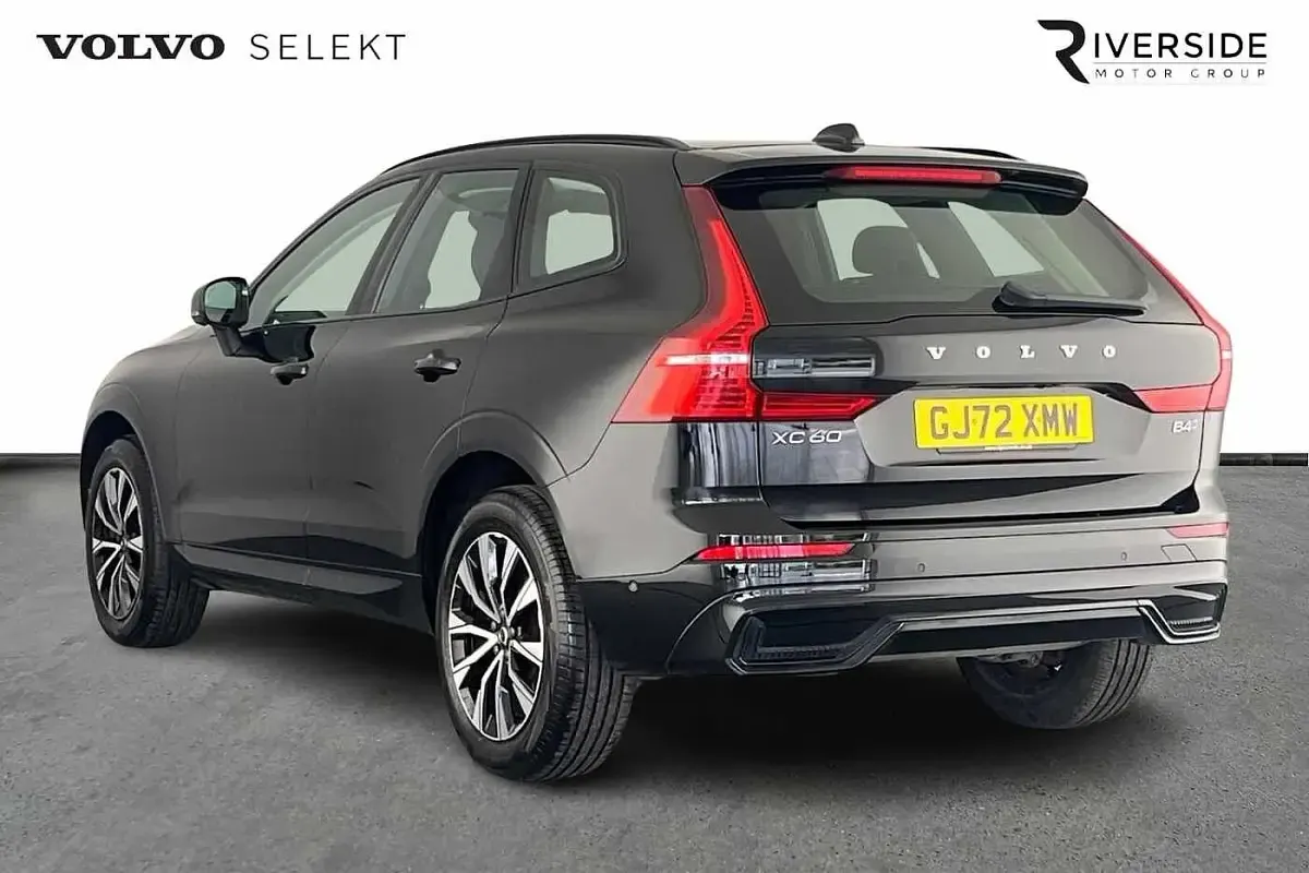 Used Volvo XC60 Plus 194 HP (142 kW) 2023 Black SUV