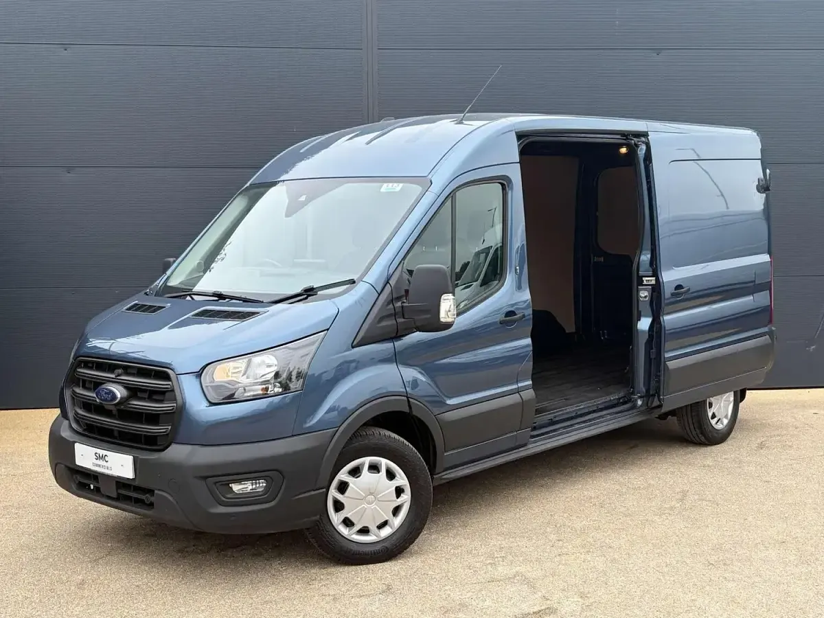 Used Ford Transit Trend 2023 Blue Van