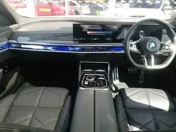 Used BMW i7 M Sport 400 kW (544 HP) 2023 White Sedan