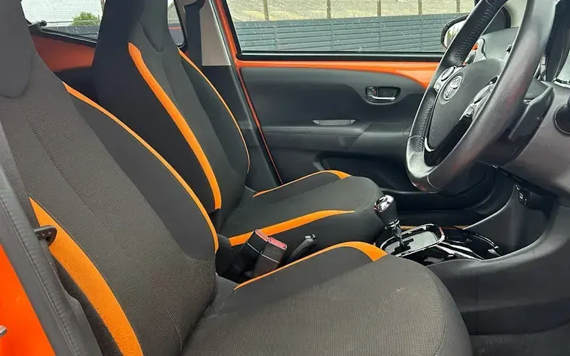 Used Toyota Aygo X-cite 72 HP (52 kW) 2020 Orange Hatchback