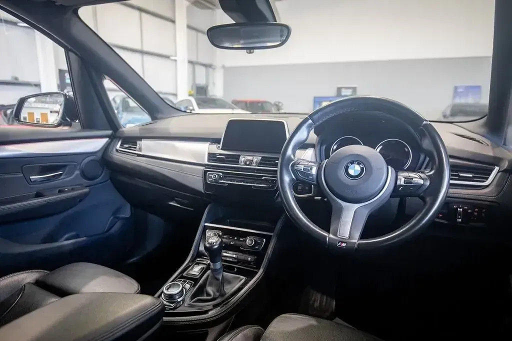 Usado BMW 218 M Sport 140 HP (102 kW) 2018 Preto Citadino