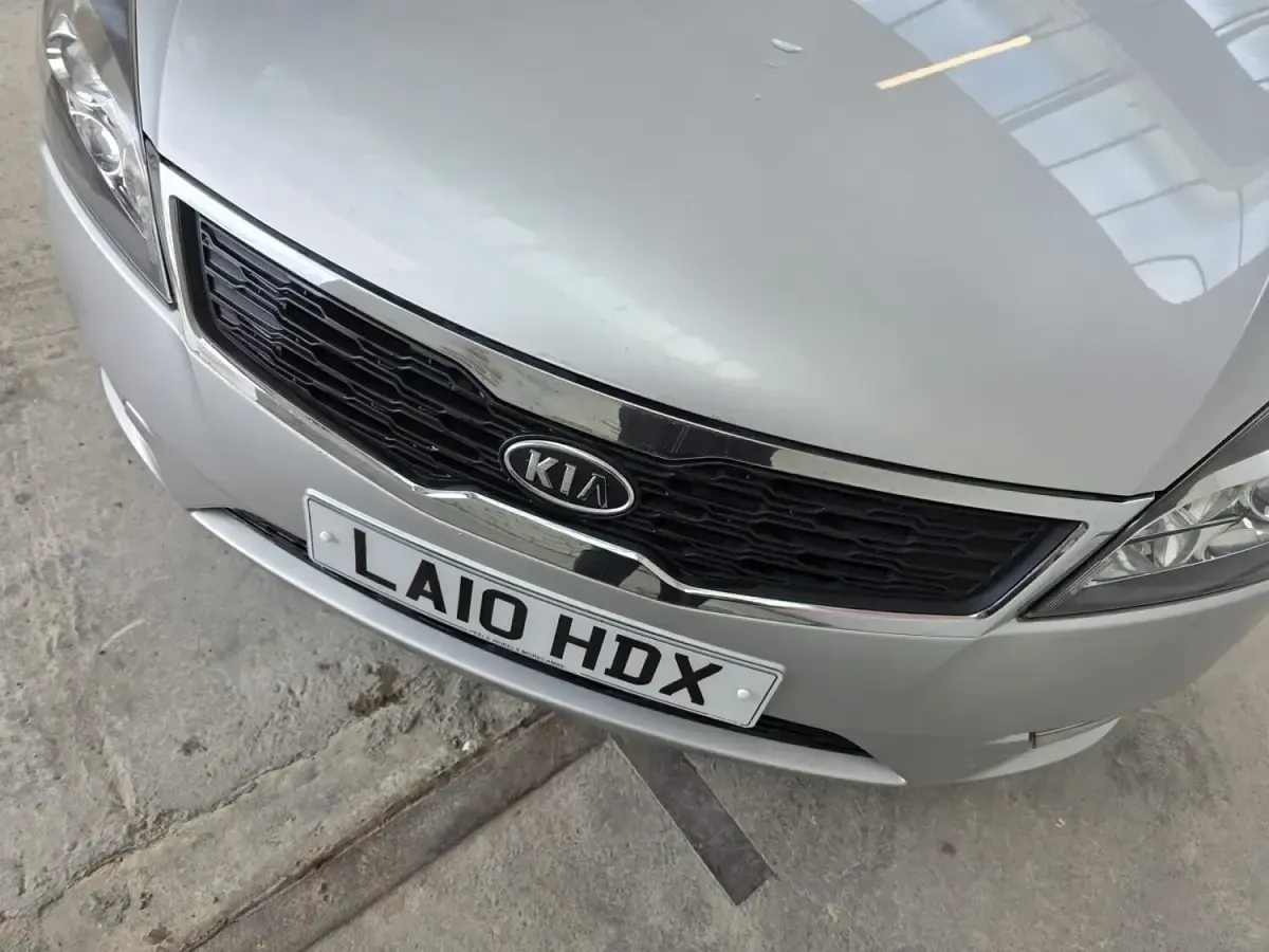 Used Kia Ceed 126 HP (92 kW) 2010 Silver Hatchback