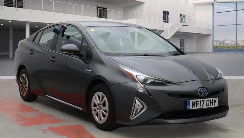 Grey Used 2017 Toyota Prius Business Edition Hatchback | £10,990 (Fair price) - Image 1/4