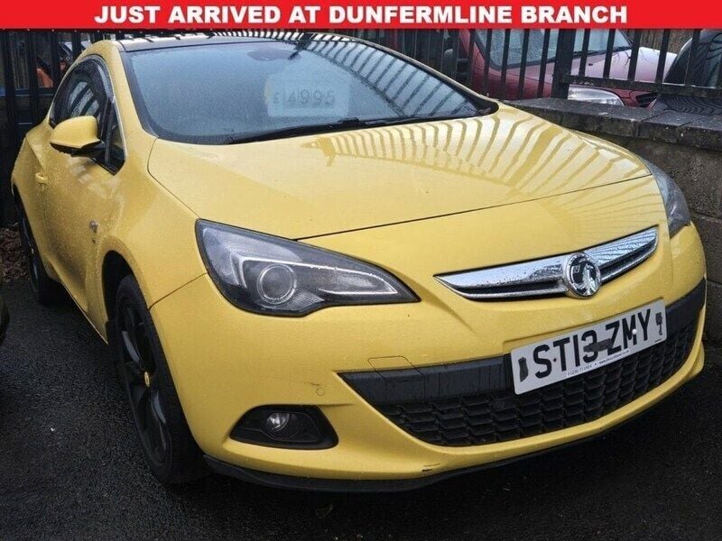 Yellow Used 2013 Vauxhall Astra GTC SRi Hatchback | £4,995 (Expensive) - Image 1/2