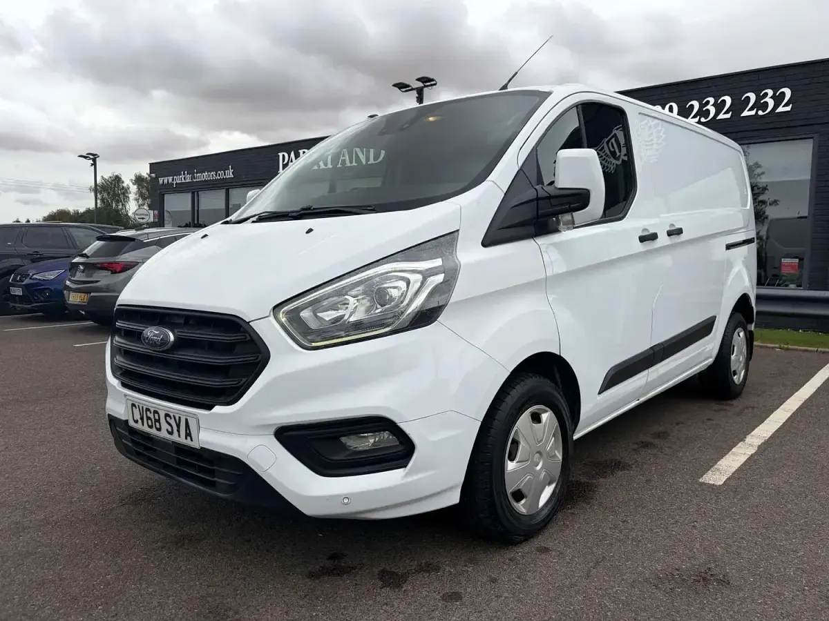 Used Ford Transit Custom Trend 105 HP (77 kW) 2018 White Van