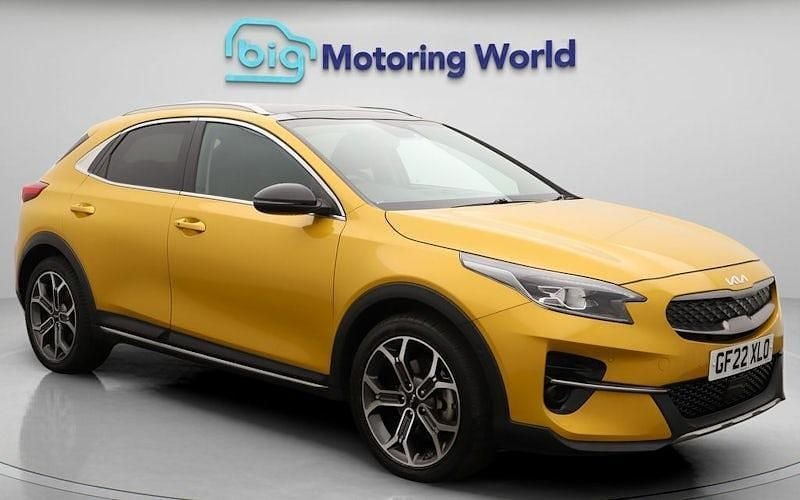 Yellow Used 2022 Kia XCeed 4 SUV | £16,800 (Fair price) - Image 1/4