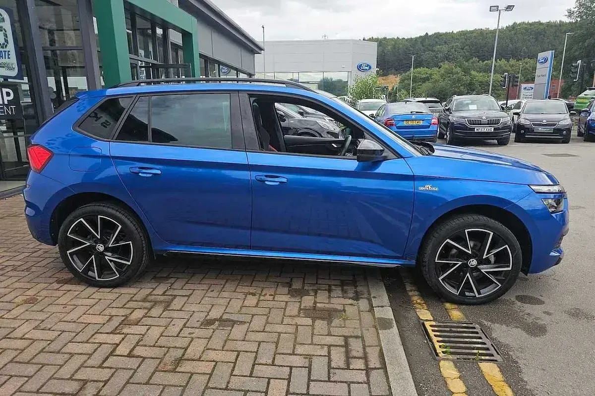 Used Skoda Kamiq Monte Carlo 81 HP (59 kW) 2023 Race blue metallic SUV