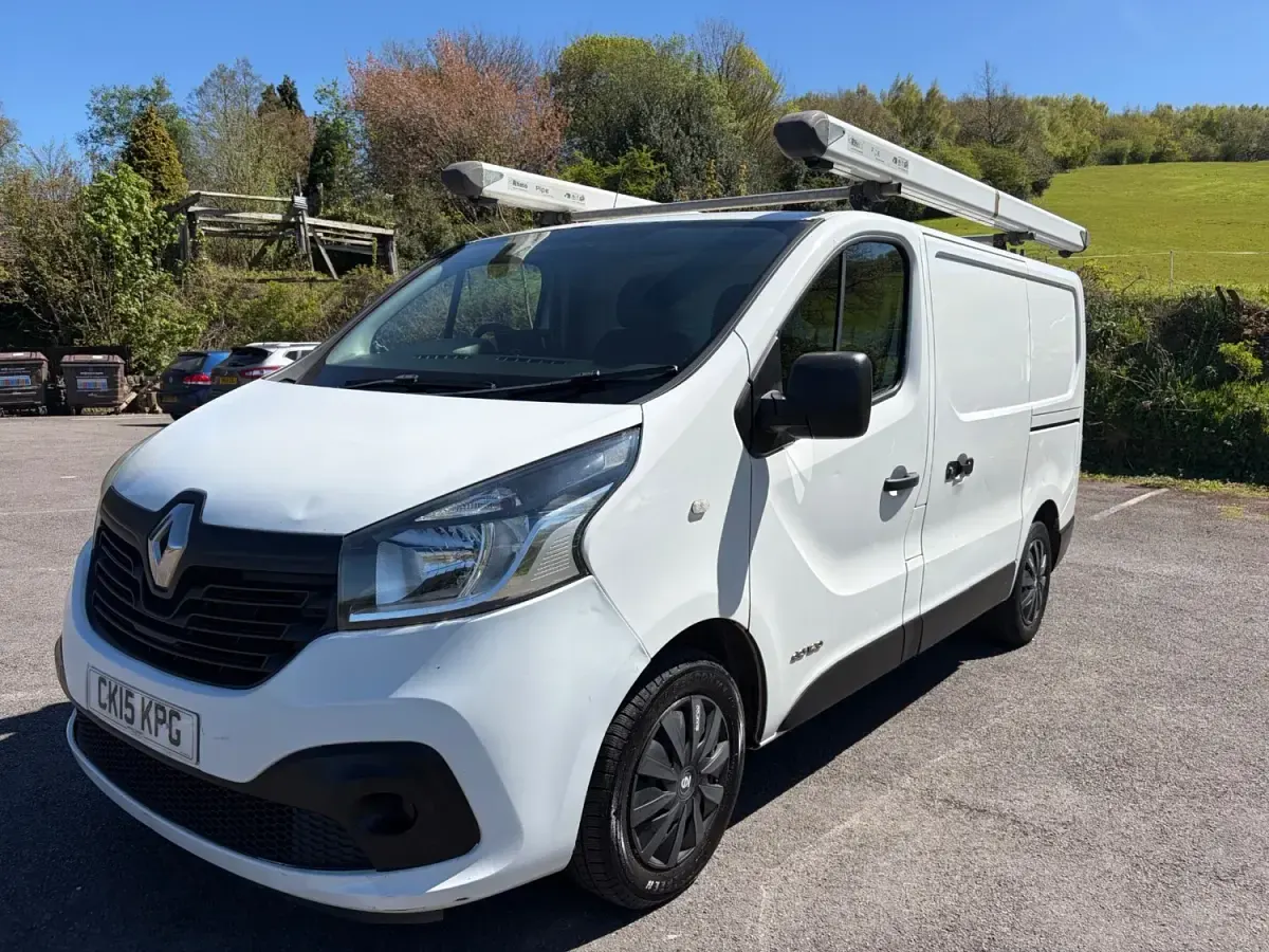 Usado Renault Trafic Business 2015 Branco Monovolume