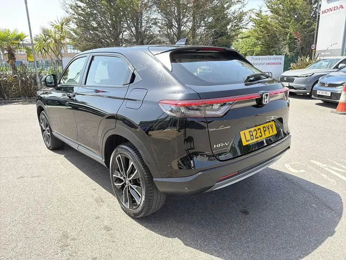 Used Honda HR-V Elegance 131 HP (96 kW) 2023 Black SUV