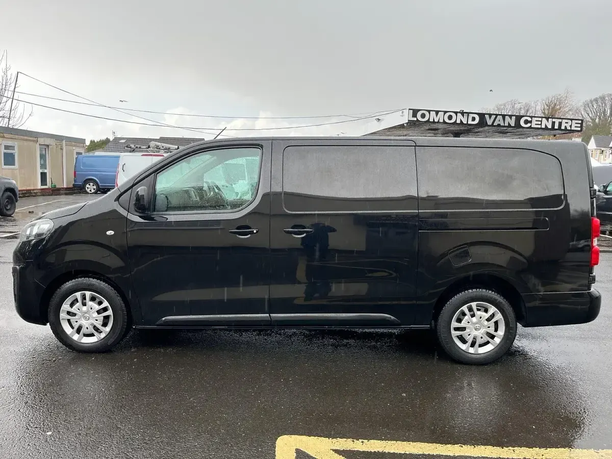 Used Vauxhall Vivaro Sportive 150 HP (110 kW) 2023 Black MPV