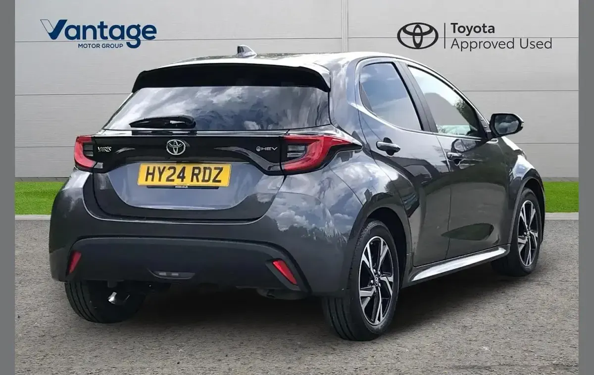 Used Toyota Yaris Design 113 HP (83 kW) 2024 Grey Hatchback