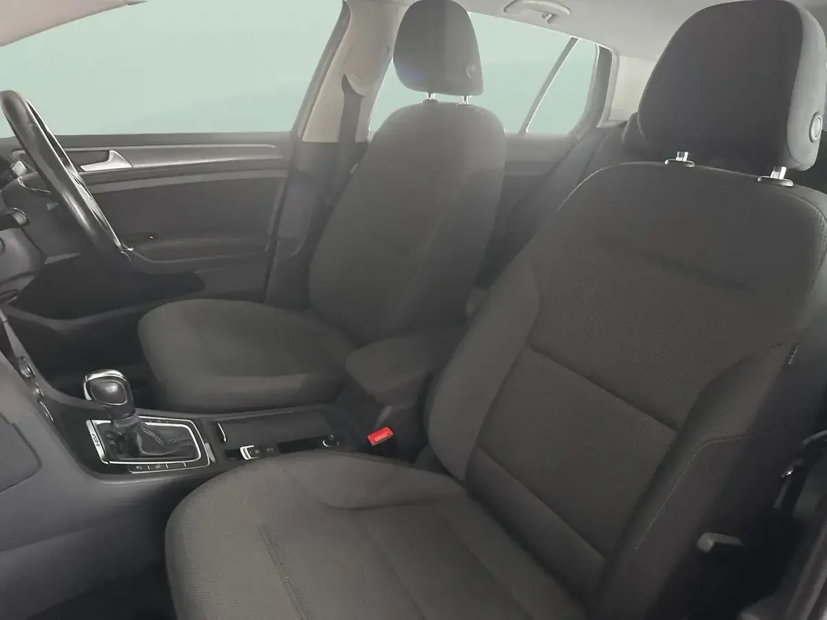 Used VW e-Golf 100 kW (136 HP) 2019 Grey Hatchback