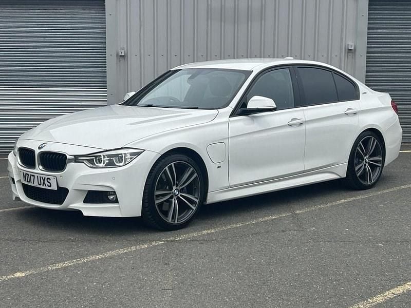 White Used 2017 BMW 330e M Sport Sedan | £9,900 (Good price) - Image 1/4