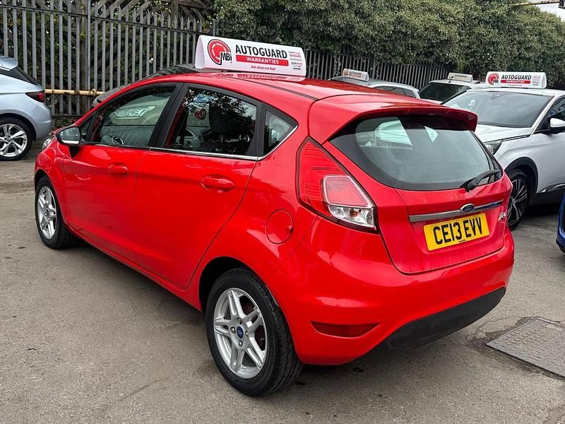 Used Ford Fiesta Zetec 2013 Red Hatchback