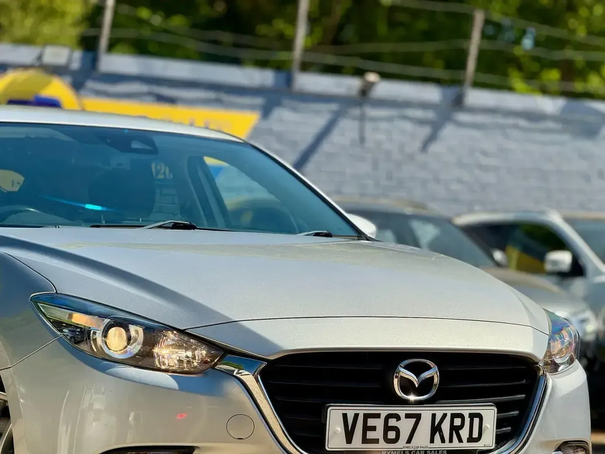 Used Mazda 3 120 HP (88 kW) 2018 Silver Hatchback
