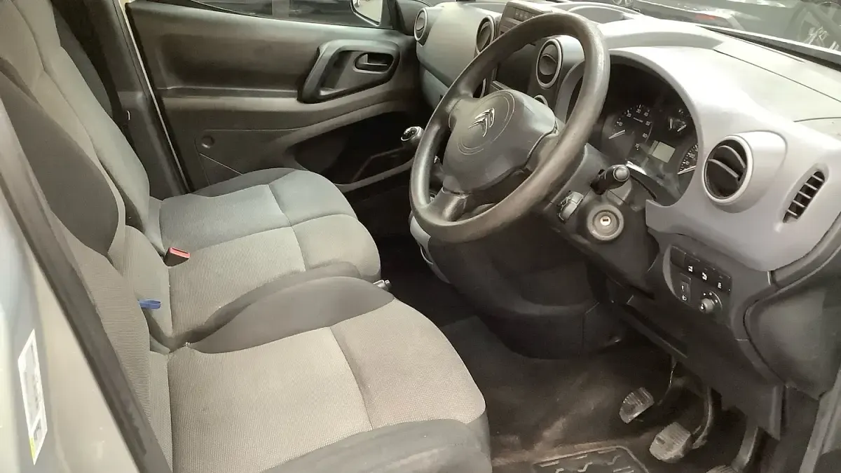 Used Citroën Berlingo 75 HP (55 kW) 2018 Silver MPV