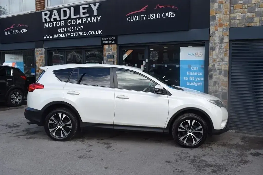 Begagnad Toyota RAV4 124 HK (91 kW) 2014 Vit SUV