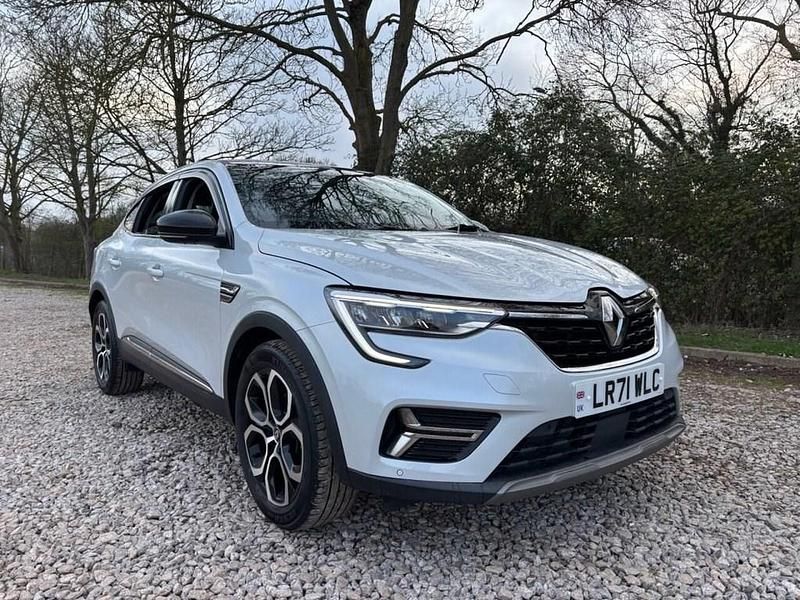 Used Renault Arkana Version S 145 HP (106 kW) 2021 White SUV