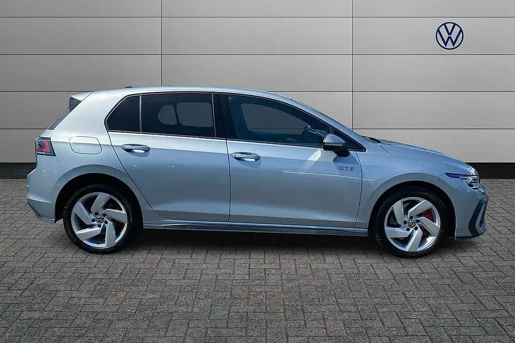 Used VW Golf VIII GTE 272 HP (200 kW) 2025 Silver Hatchback
