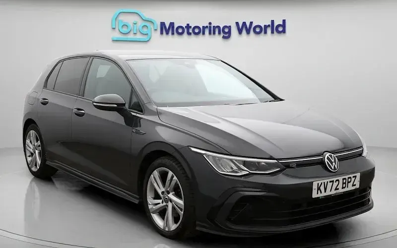 Używany VW Golf VIII R-line 131 KM (96 kW) 2024 Hatchback