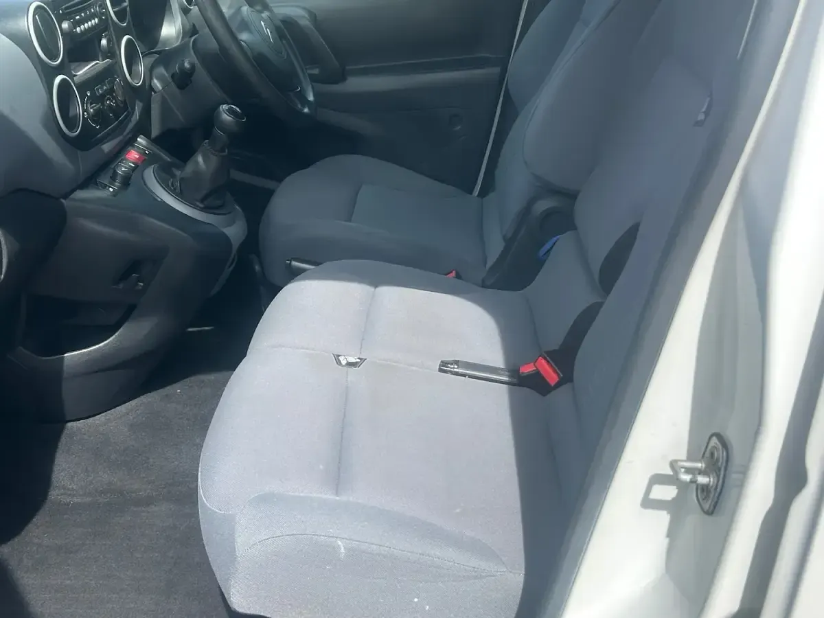 Used Citroën Berlingo 75 HP (55 kW) 2015 White MPV