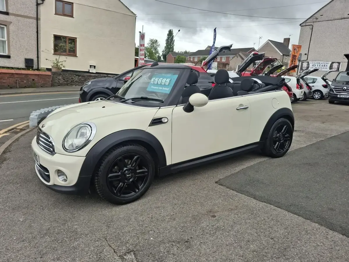 Used Mini Cooper Cabriolet 122 HP (89 kW) 2015 White Cabriolet