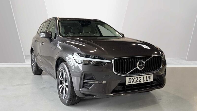 Used 2022 Volvo XC60 Momentum SUV | £30,490 (A bit pricey) - Image 1/3