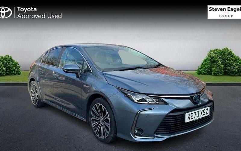 Used Toyota Corolla Design 122 HP (89 kW) 2022 Sedan