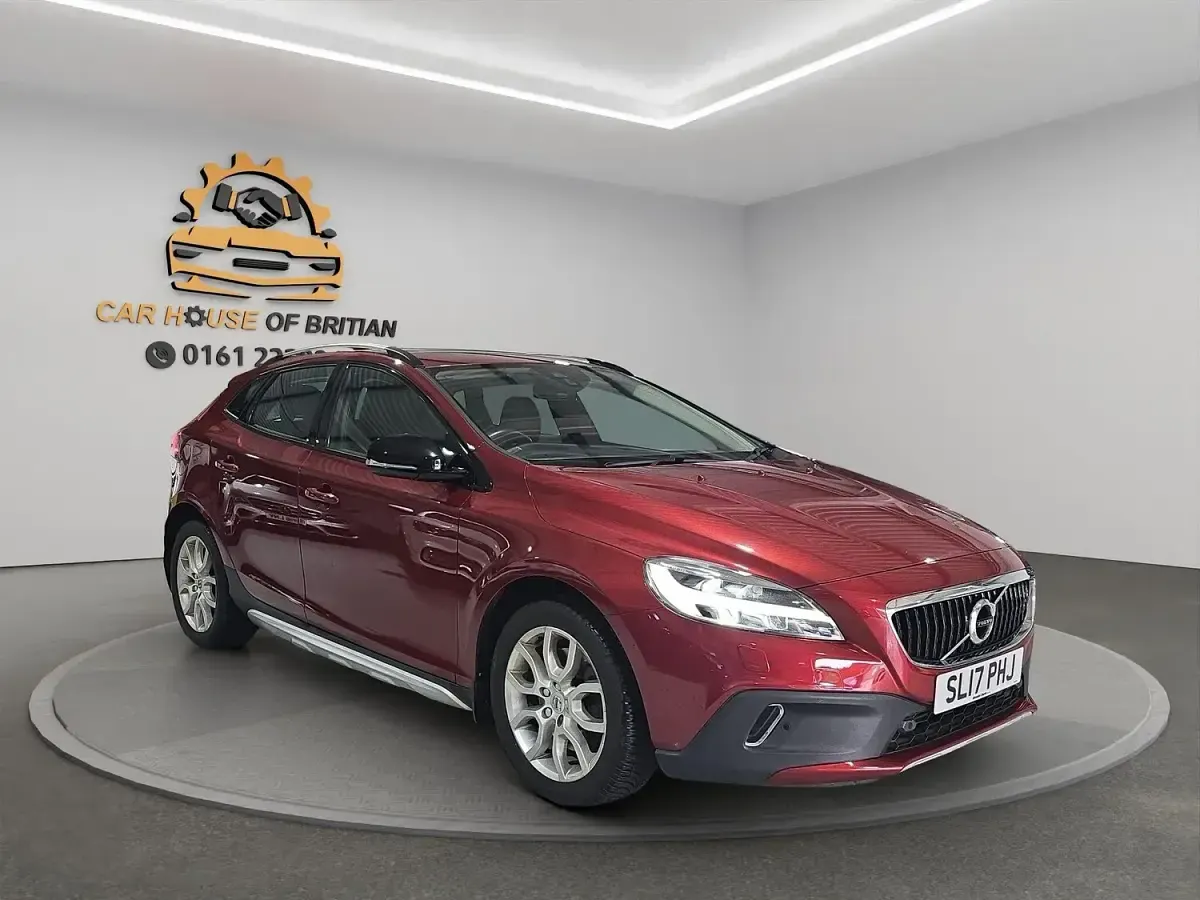 Used Volvo V40 Pro 2017 Red Hatchback