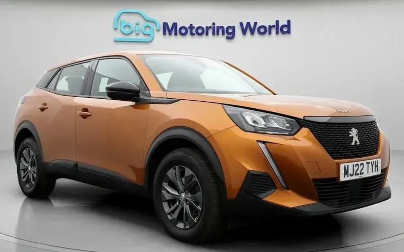 Used Peugeot 2008 Active Premium 101 HP (74 kW) 2022 SUV
