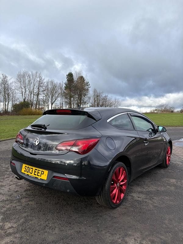 Used Vauxhall Astra GTC SRi 2013 Black Hatchback