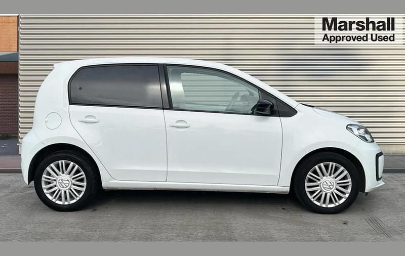 Used VW up! move up! 60 HP (44 kW) 2019 Pure white black Hatchback