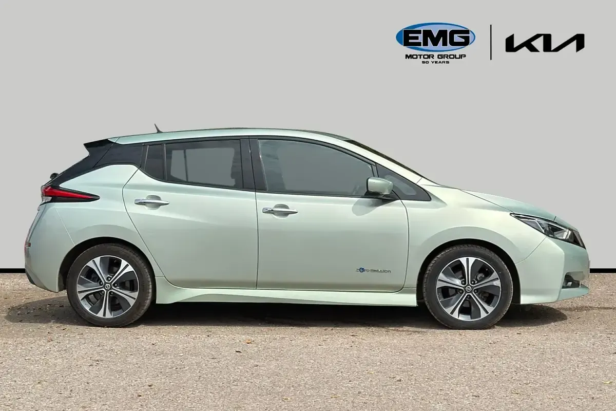 Used Nissan Leaf N-Connecta 110 kW (150 HP) 2019 Silver Hatchback