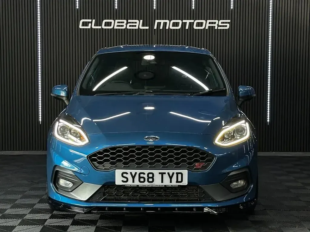 Used Ford Fiesta ST 200 HP (147 kW) 2018 Blue Hatchback
