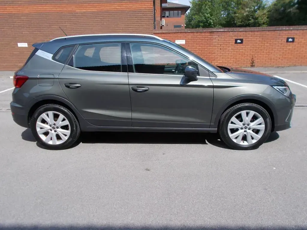 Used Seat Arona Xperience 110 HP (80 kW) 2023 Green SUV
